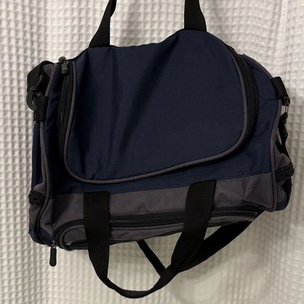 Eddie Bauer Men's Charcoal and Navy Duffel Bag